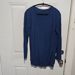 Classic Long-Sleeve Tunic Top in Navy Blue